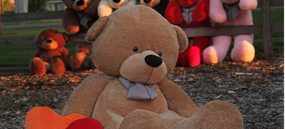 6-foot-huge-teddy-bear-shaggy-cuddles-2.jpg 6-foot-huge-teddy-bear-shaggy-cuddles-2.jpg